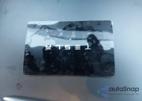 2023 Tesla Model Y Awd/Long Range Dual Motor All-Wheel Drive из США, поврежденный, VIN 7SAYGDEE3PF829217